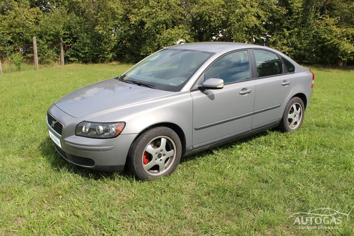 Volvo S40